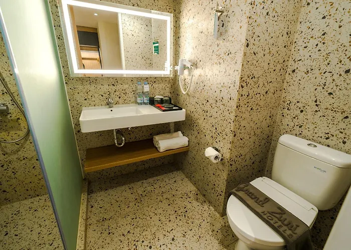 Grand Zuri Malioboro Hotel